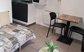 ***STUDIO dans le centre historique (wifi)